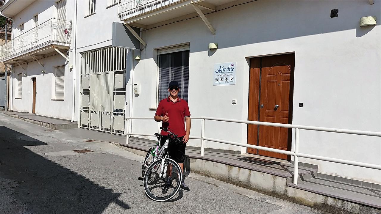 Afrodite Hotel Scalea Exterior photo